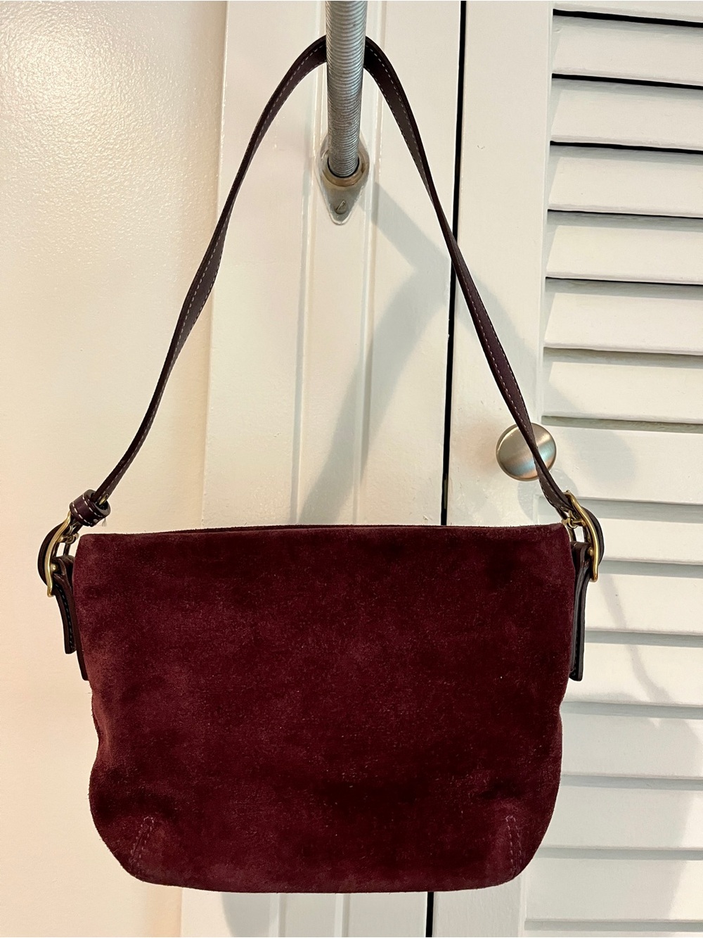 Vintage Coach Burgundy Purple Suede Hamptons Baguette Purse 8A73